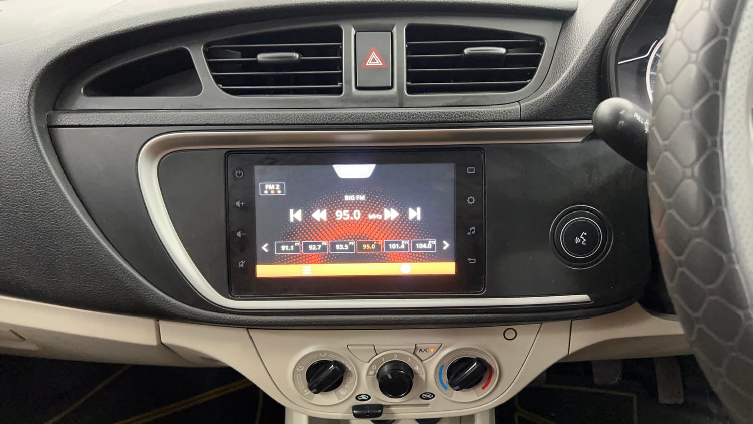 Used 2022 Maruti Suzuki Alto 800 Vxi Plus Petrol Manual interior MUSIC SYSTEM & AC CONTROL VIEW