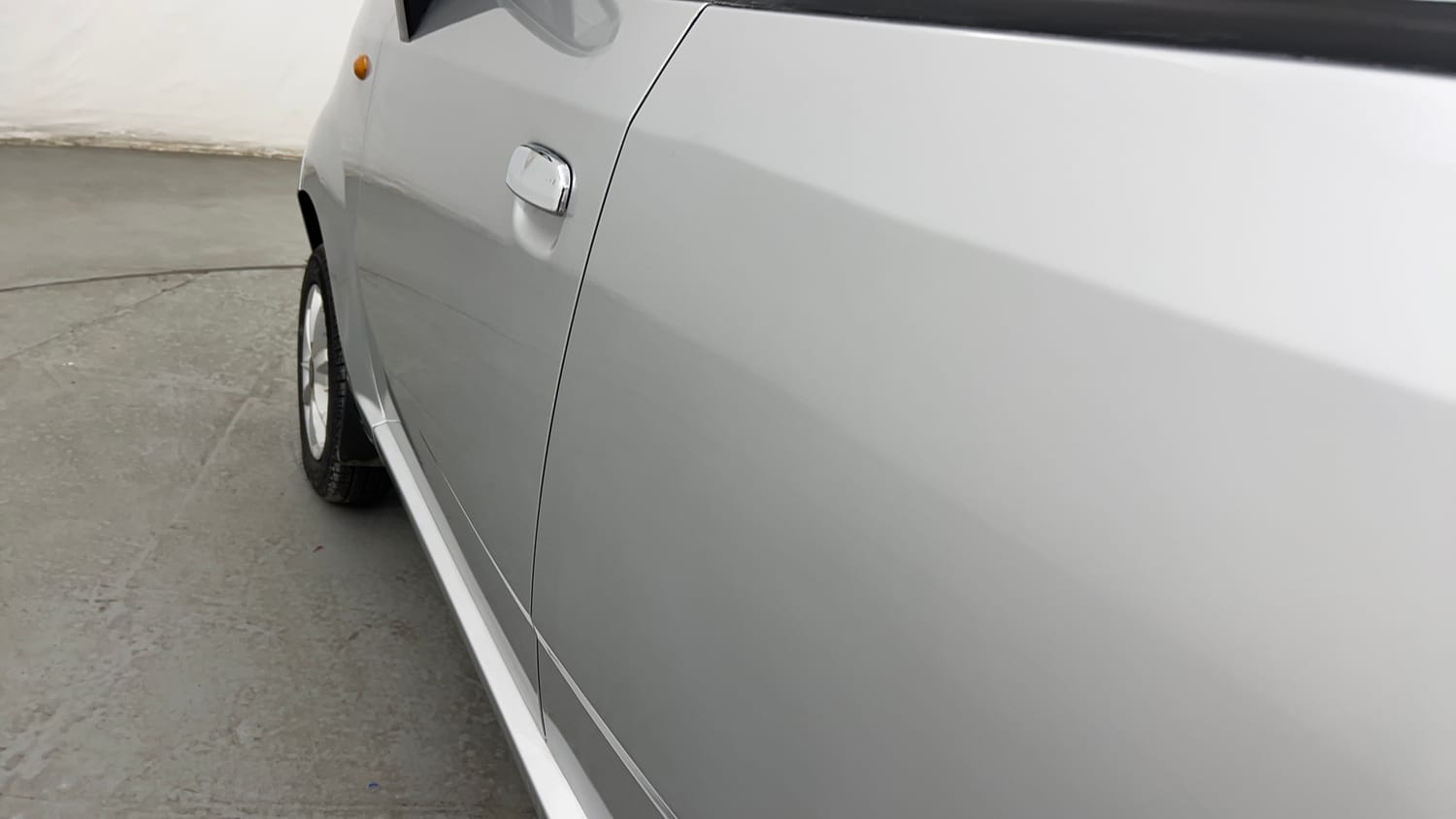 Used 2015 Tata Nano Twist XTA Petrol Automatic dents MINOR SCRATCH