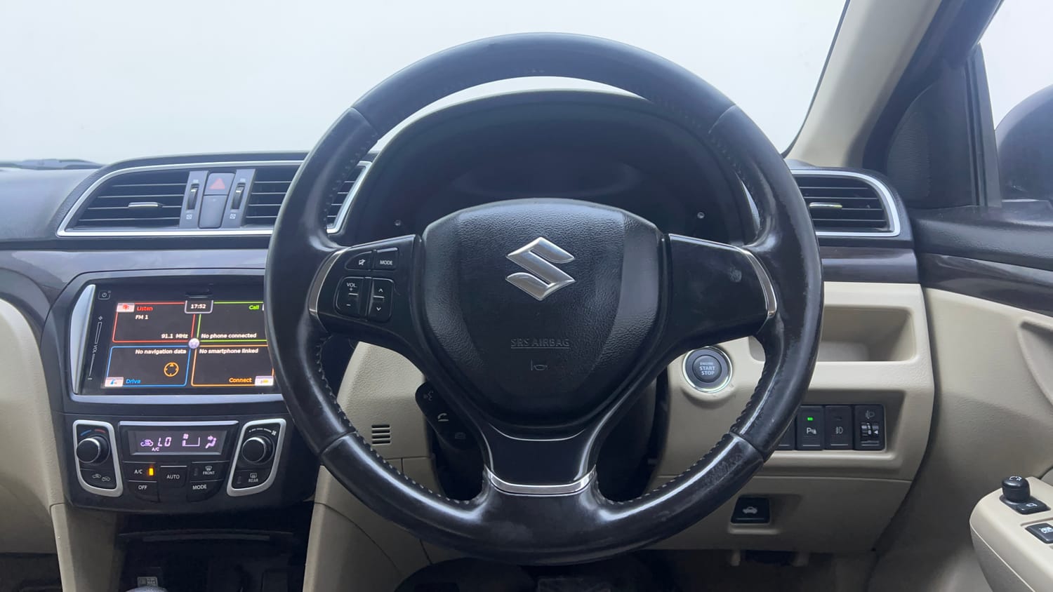 Used 2017 Maruti Suzuki Ciaz Alpha 1.4 AT Petrol Automatic interior STEERING VIEW