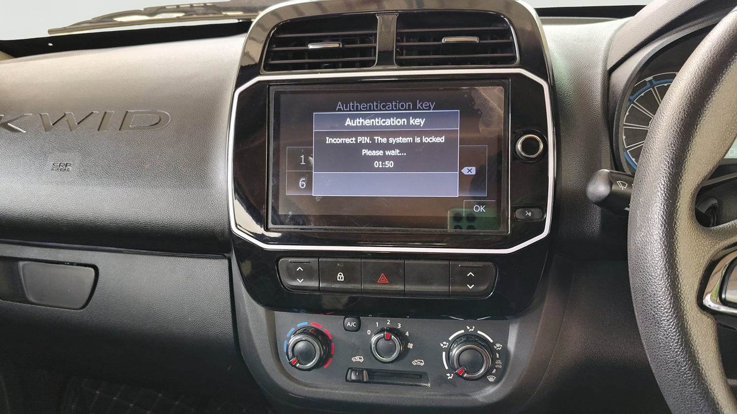 Used 2024 Renault Kwid CLIMBER 1.0 AMT Dual Tone Petrol Automatic interior MUSIC SYSTEM & AC CONTROL VIEW
