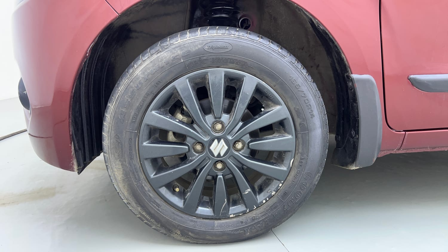 Used 2022 Maruti Suzuki Wagon R LXI 1.0 CNG Cng Manual tyres LEFT FRONT TYRE RIM VIEW