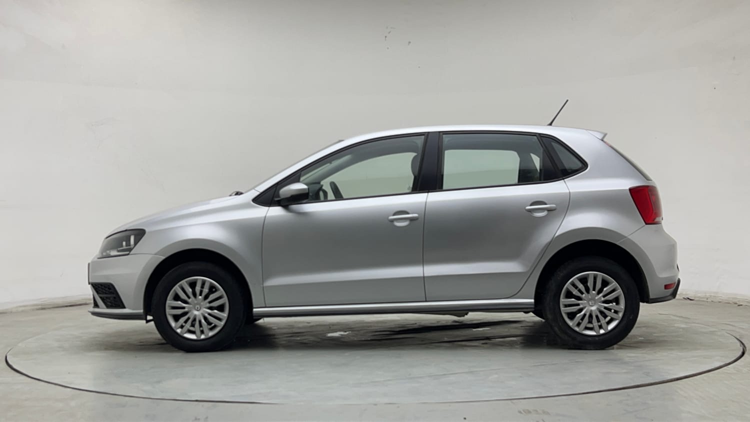 Used 2022 Volkswagen Polo Trendline 1.0L MPI Petrol Manual exterior LEFT SIDE VIEW