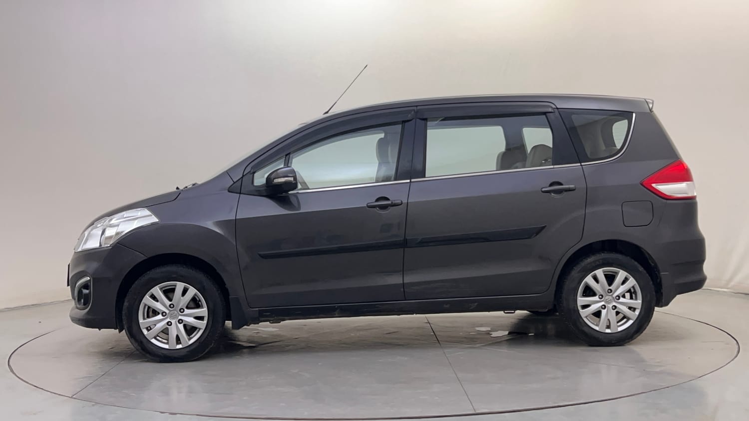Used 2017 Maruti Suzuki Ertiga ZXI+ Petrol Manual exterior LEFT SIDE VIEW