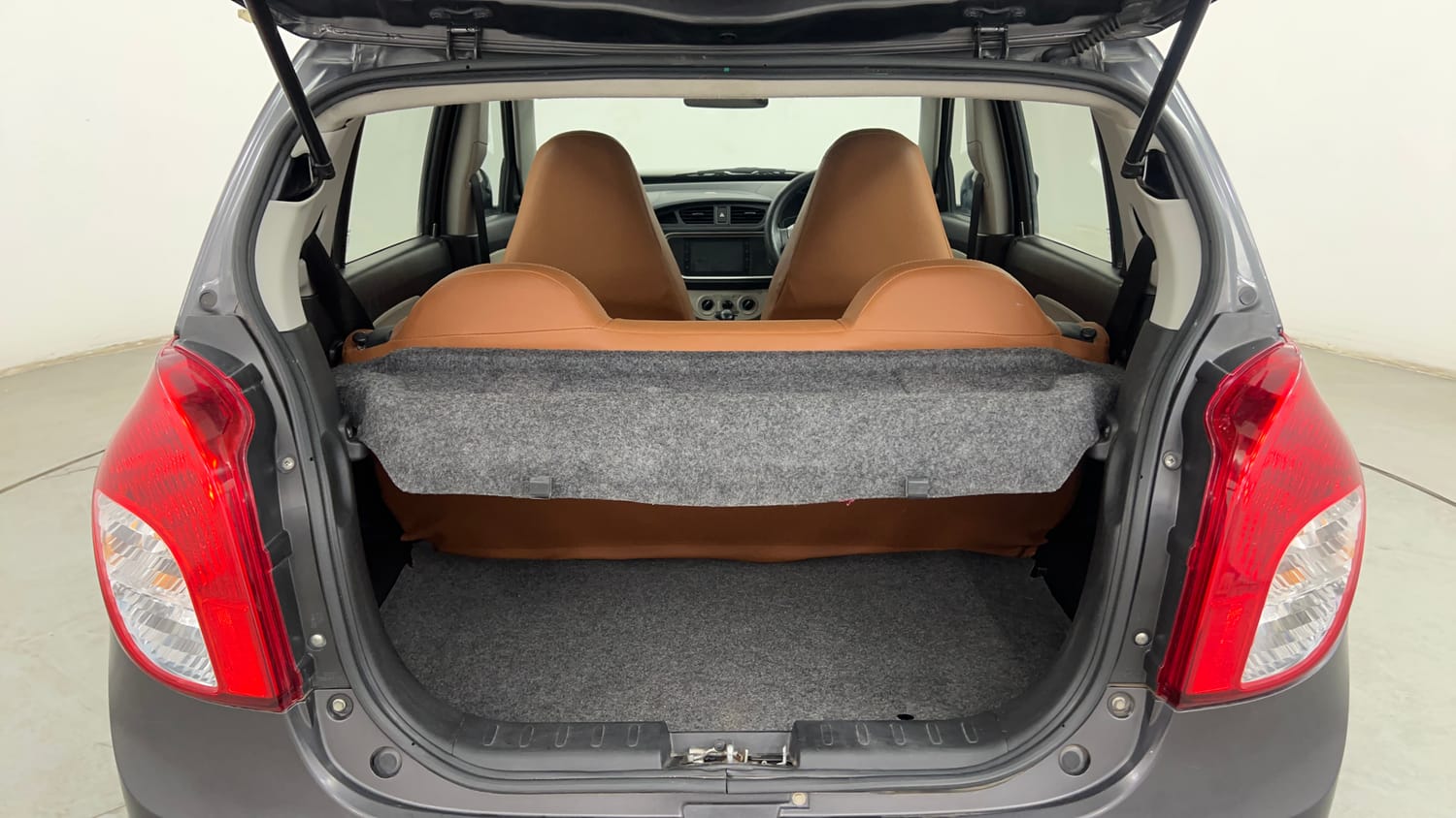 Used 2022 Maruti Suzuki Alto 800 Vxi Plus Petrol Manual interior DICKY INSIDE VIEW