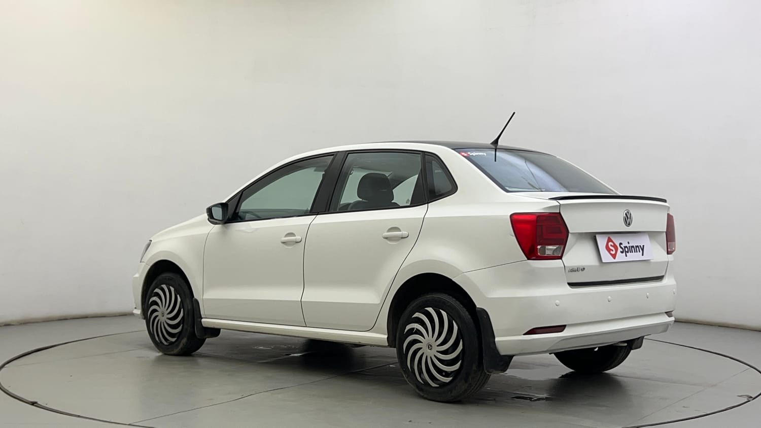 Used 2019 Volkswagen Ameo Comfortline 1.0L (P) Petrol Manual exterior LEFT REAR CORNER VIEW