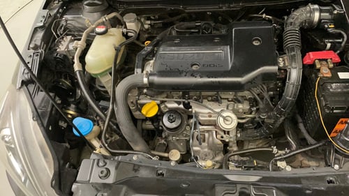 Used 2017 Maruti Suzuki S-Cross Alpha 1.3 Diesel Manual engine ENGINE RIGHT SIDE VIEW