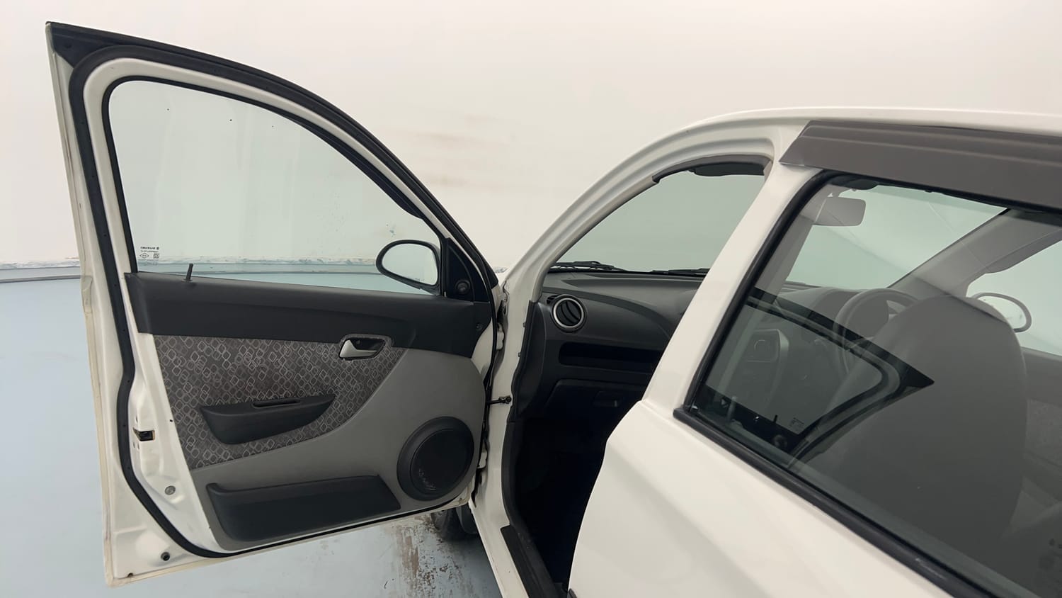 Used 2017 Maruti Suzuki Alto 800 VXI CNG (Outside Fitted) Petrol Manual interior LEFT FRONT DOOR OPEN VIEW