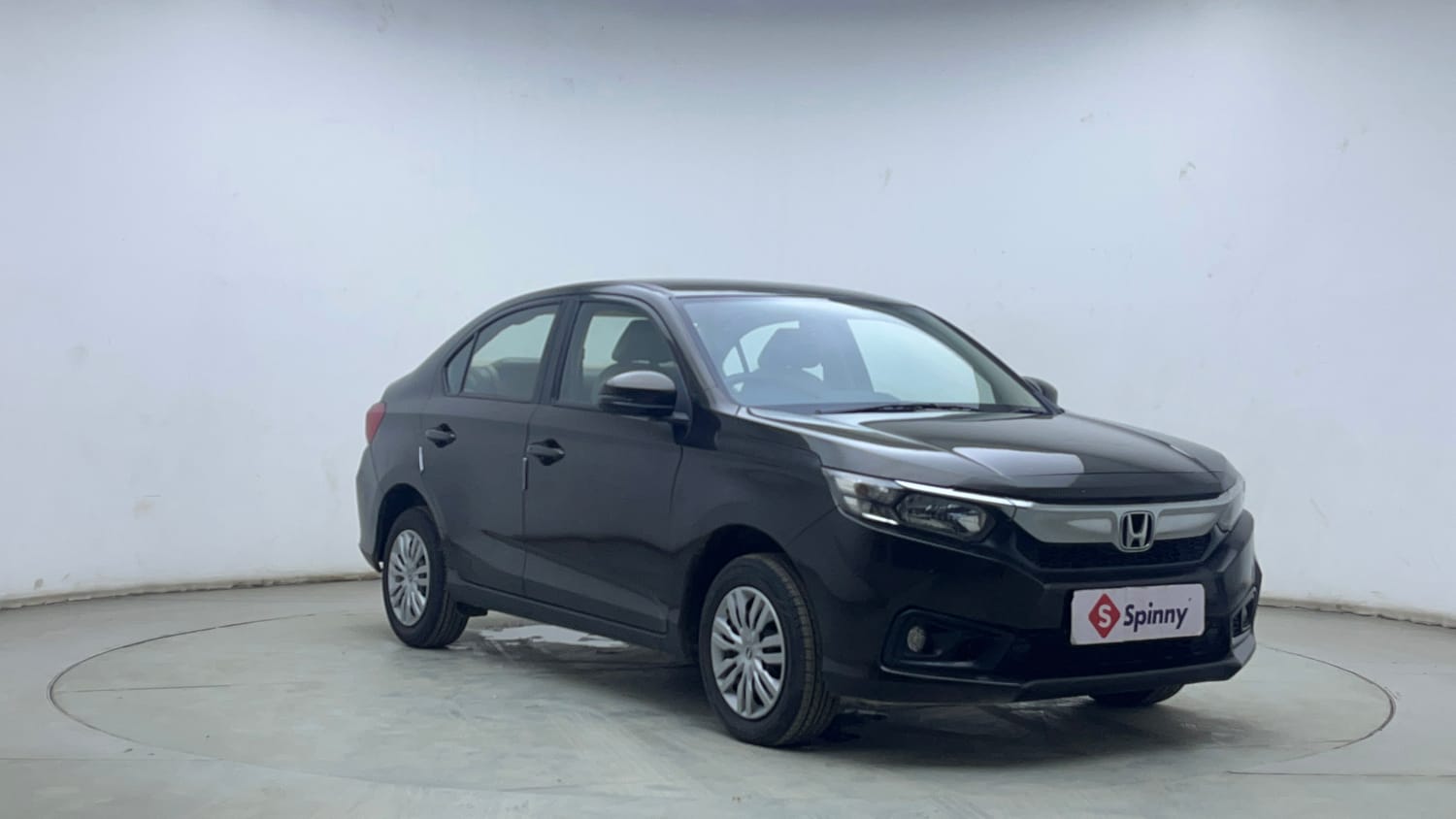 Used 2018 Honda Amaze 1.2 S MT Petrol Petrol Manual exterior RIGHT FRONT CORNER VIEW