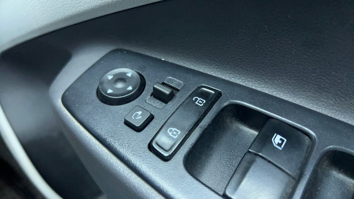 Used 2017 Maruti Suzuki Ertiga VXI CNG Cng Manual top_features Adjustable ORVM