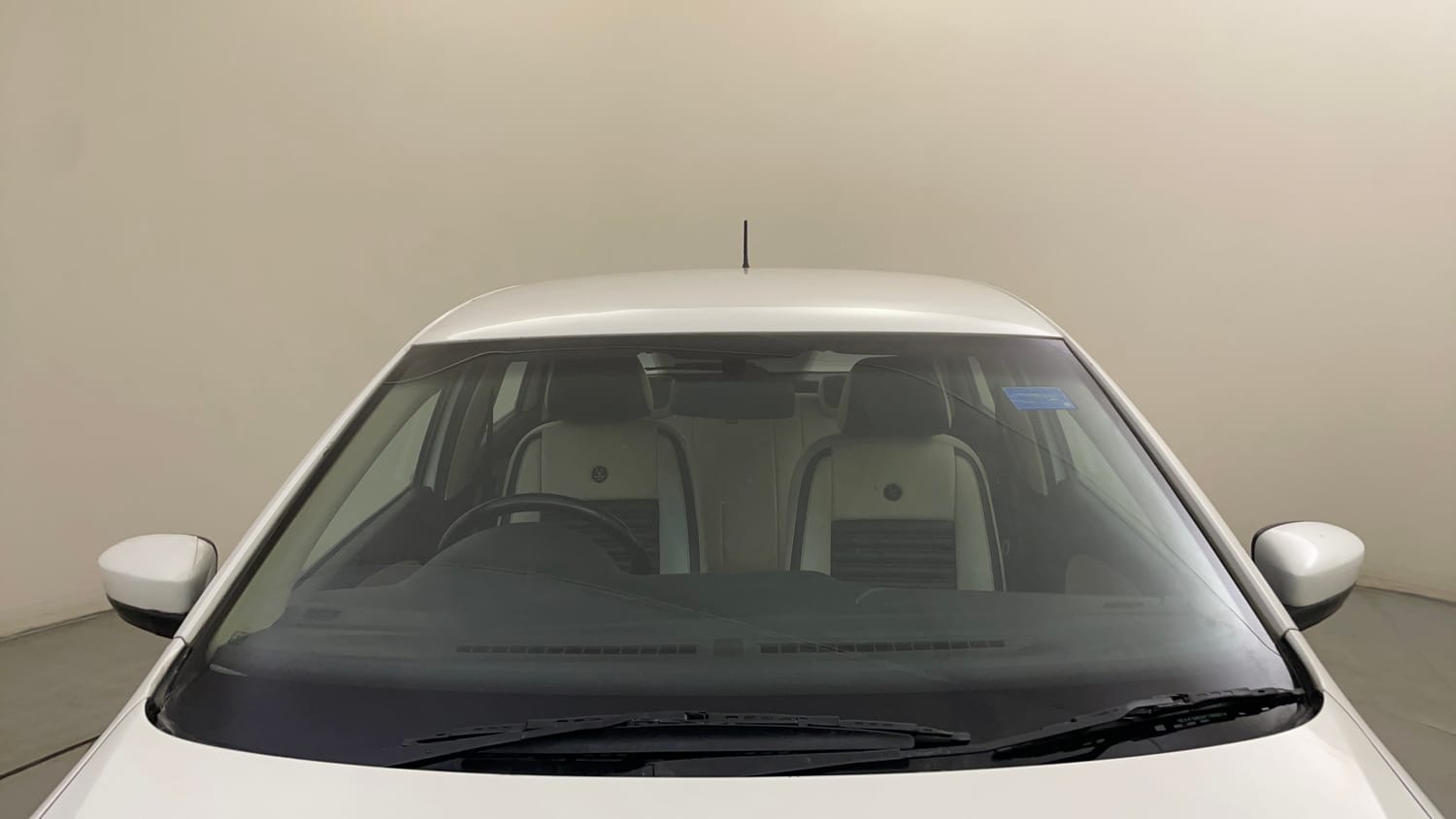 Used 2015 Volkswagen Polo Highline1.2L (P) Petrol Manual exterior FRONT WINDSHIELD VIEW