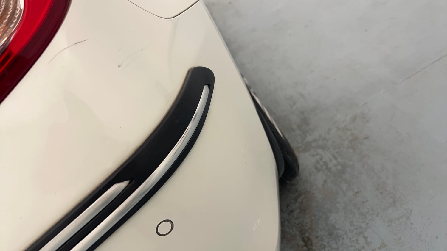 Used 2021 Maruti Suzuki Dzire VXi Petrol Manual dents MINOR SCRATCH