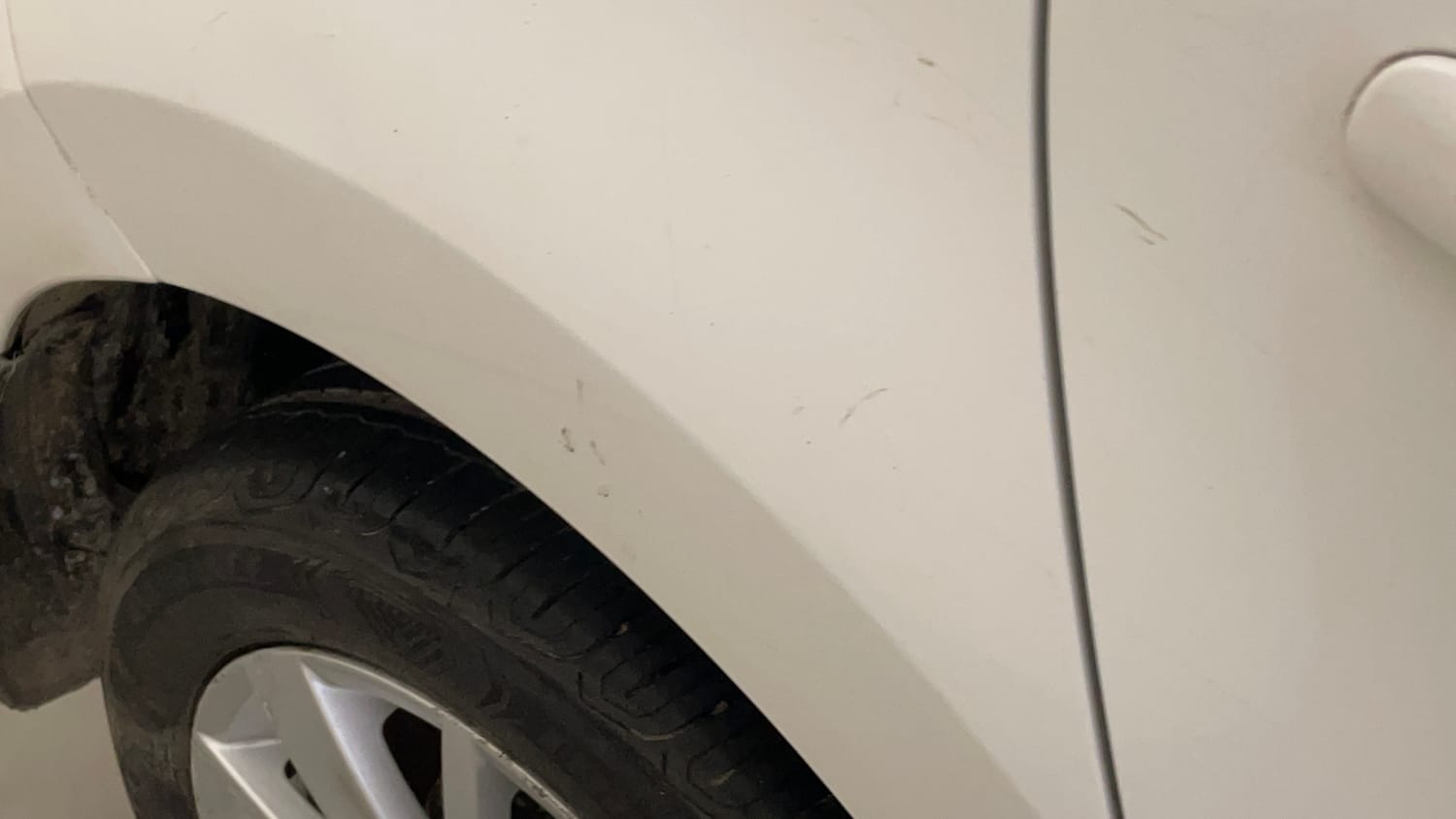 Used 2015 Volkswagen Polo Highline1.2L (P) Petrol Manual dents MINOR SCRATCH