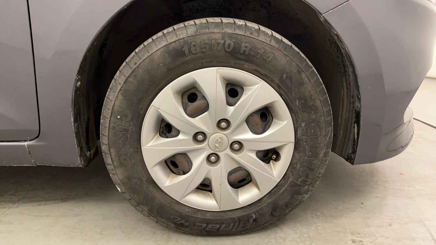 Used 2016 Hyundai Elite i20 Magna 1.2 Petrol Manual tyres RIGHT FRONT TYRE RIM VIEW