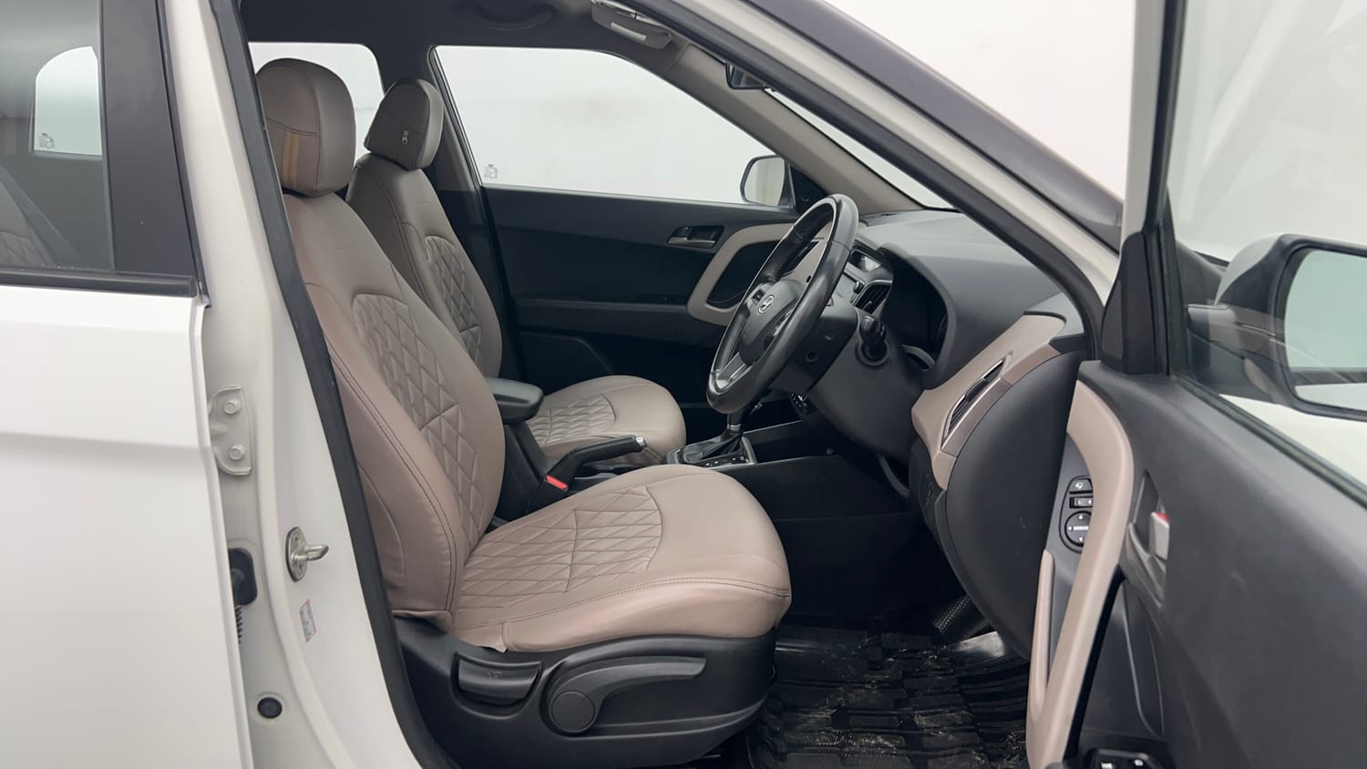 Used 2017 Hyundai Creta 1.6 SX Plus AT Petrol Petrol Automatic interior RIGHT SIDE FRONT DOOR CABIN VIEW