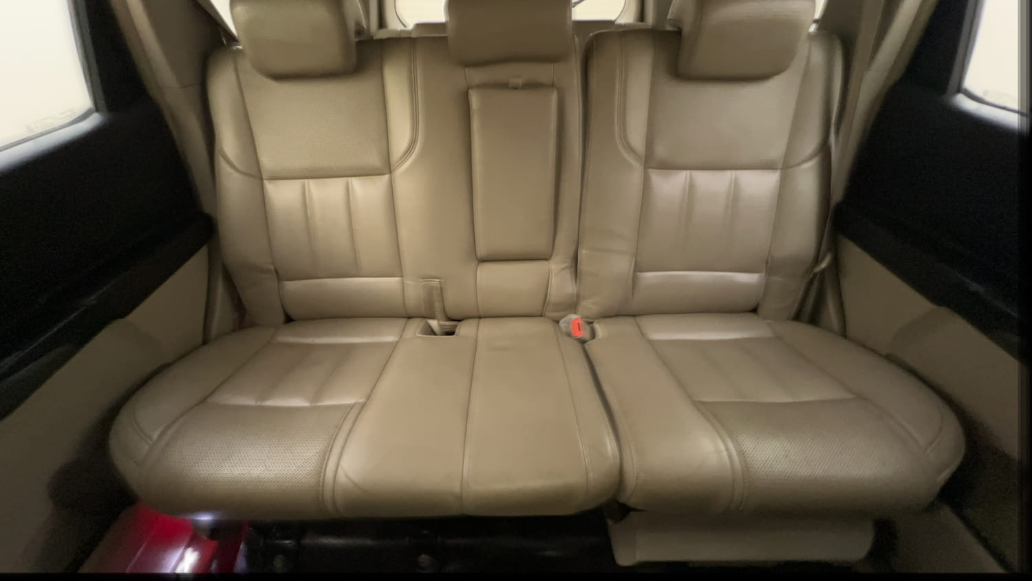 Used 2015 Mahindra XUV500 W10 Diesel Manual interior REAR SEAT CONDITION VIEW