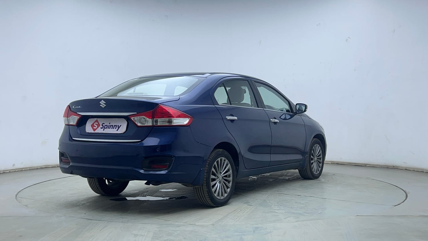 Used 2017 Maruti Suzuki Ciaz Alpha 1.4 AT Petrol Automatic exterior RIGHT REAR CORNER VIEW