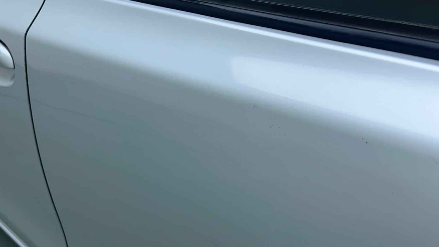 Used 2016 Toyota Etios Liva VD Diesel Manual dents MINOR SCRATCH