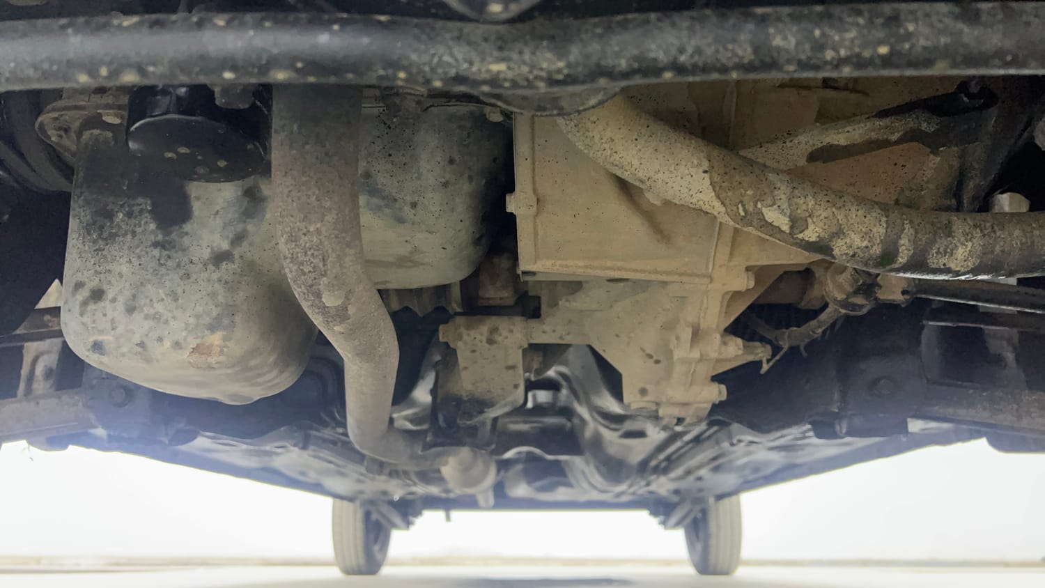 Used 2017 Maruti Suzuki Alto 800 LXi Petrol Manual extra FRONT LEFT UNDERBODY VIEW