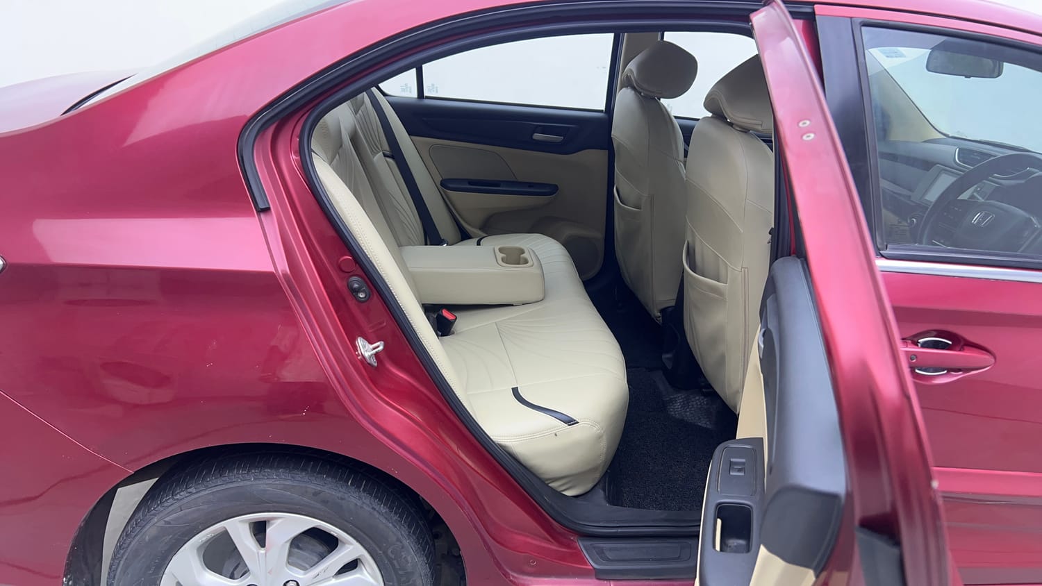 Used 2019 Honda Amaze 1.2 VX CVT Petrol Petrol Automatic interior RIGHT SIDE REAR DOOR CABIN VIEW