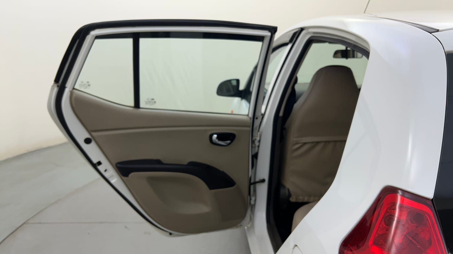 Used 2015 Hyundai i10 Sportz 1.1 iRDE2 Petrol Manual interior LEFT REAR DOOR OPEN VIEW
