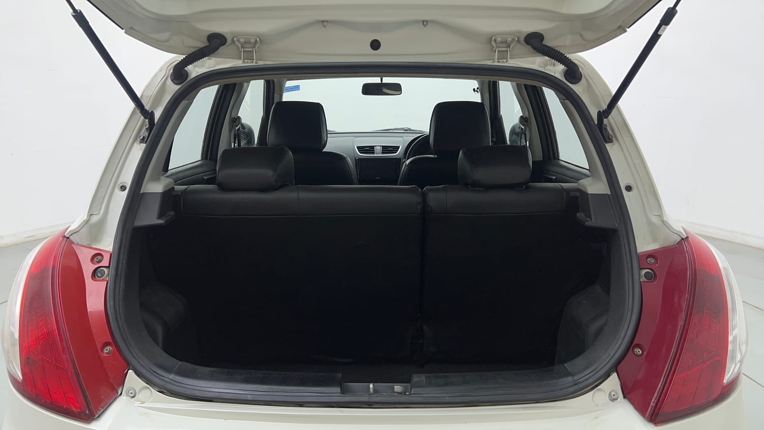 Used 2017 Maruti Suzuki Swift Lxi (O) Petrol Manual interior DICKY INSIDE VIEW