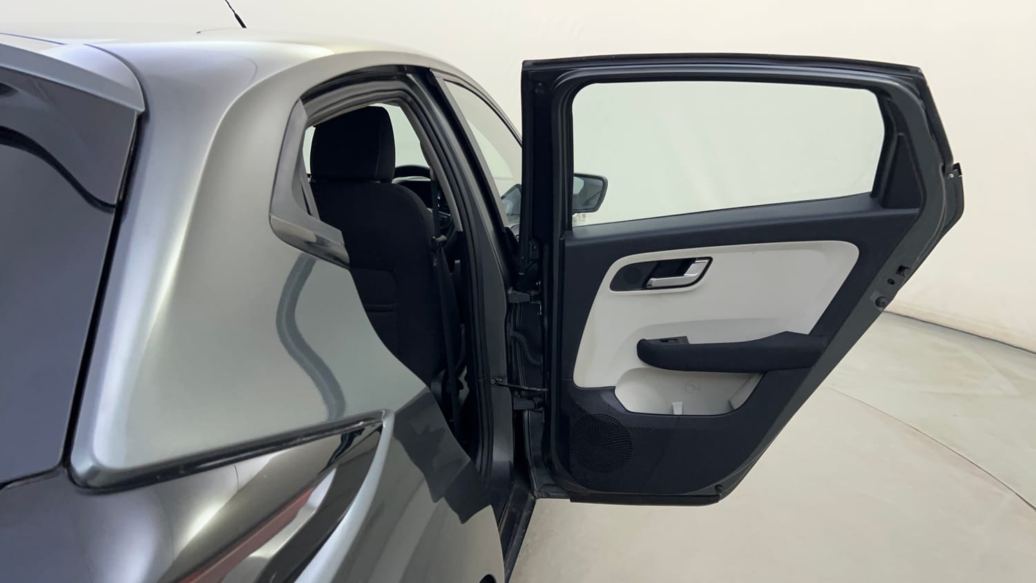 Used 2023 Tata Altroz XZ Diesel Diesel Manual interior RIGHT REAR DOOR OPEN VIEW