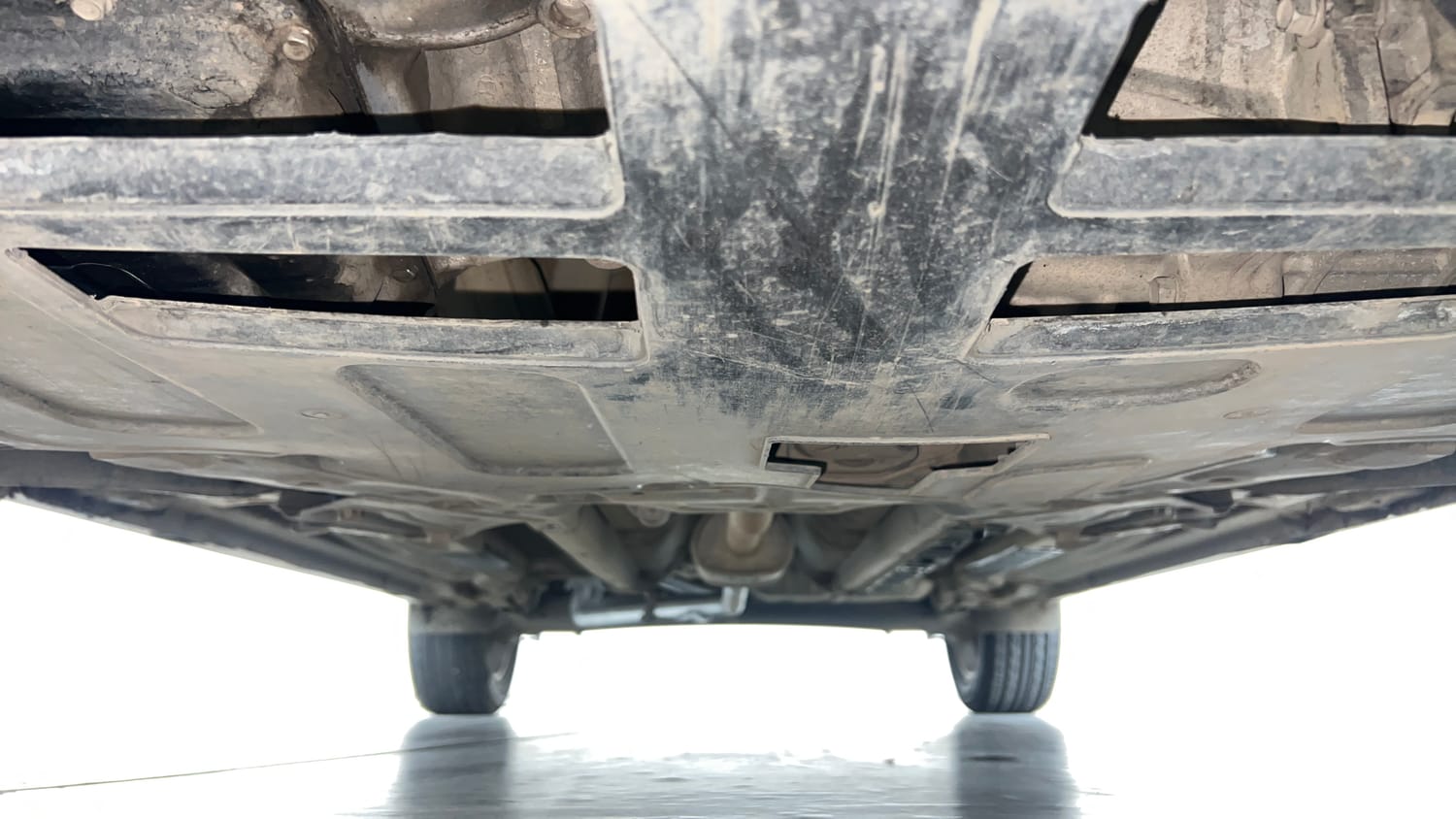Used 2017 Hyundai Creta 1.6 SX Plus AT Petrol Petrol Automatic extra FRONT LEFT UNDERBODY VIEW