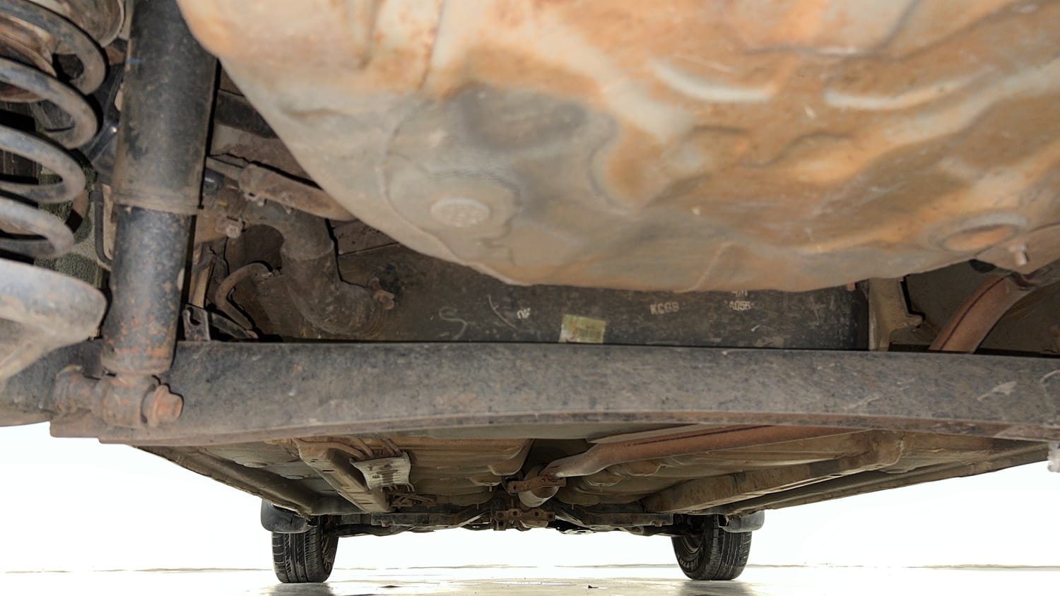 Used 2015 Hyundai i10 Sportz 1.1 iRDE2 Petrol Manual extra REAR UNDERBODY VIEW (TAKEN FROM REAR)