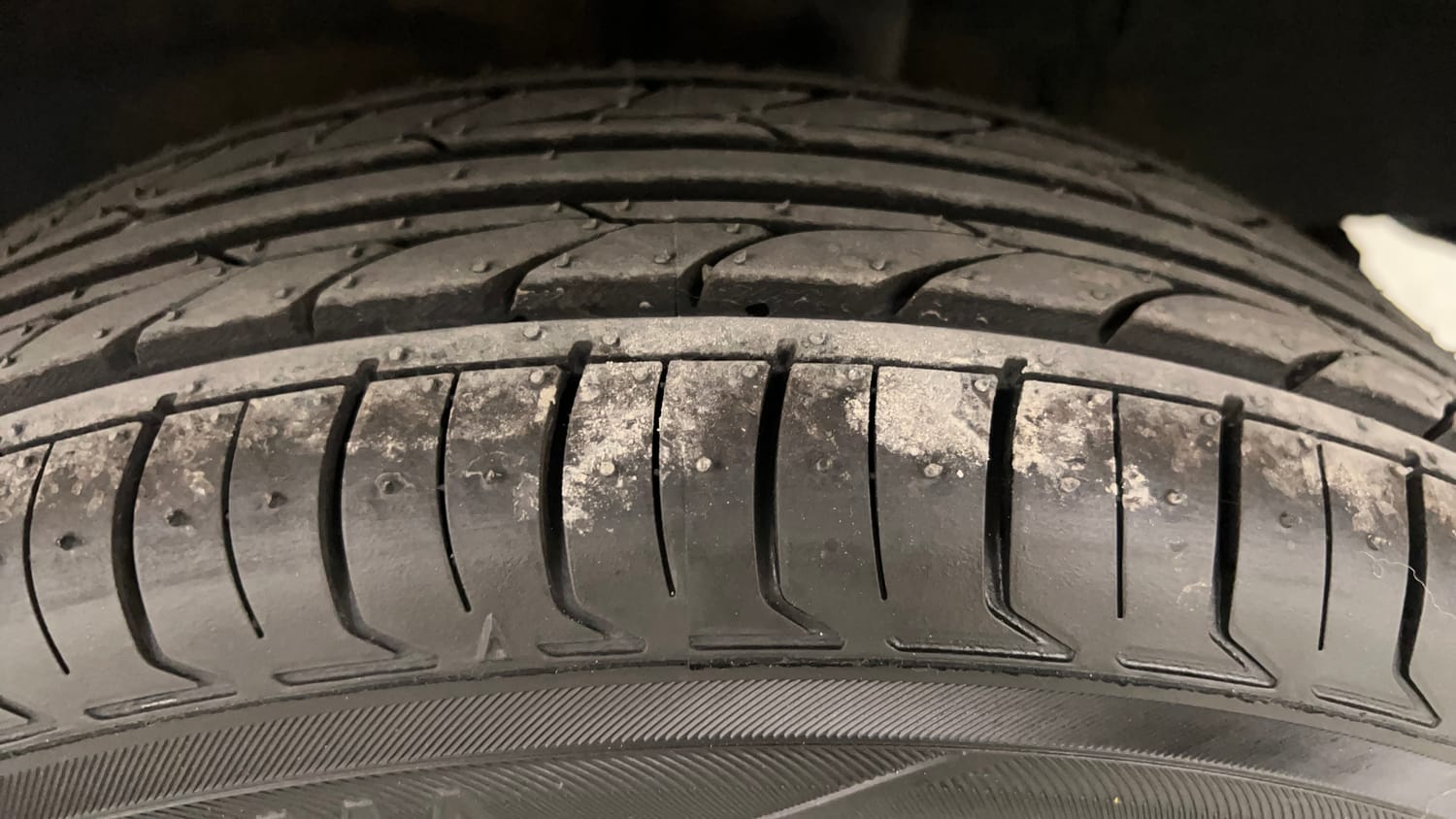 Used 2020 Renault Kwid CLIMBER 1.0 Opt Petrol Manual tyres LEFT REAR TYRE TREAD VIEW