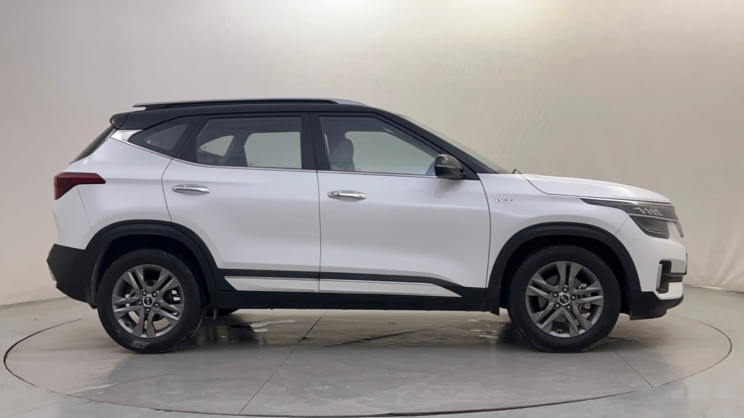 Used 2020 Kia Seltos HTX IVT 1.5 Dual Tone Petrol Automatic exterior RIGHT SIDE VIEW