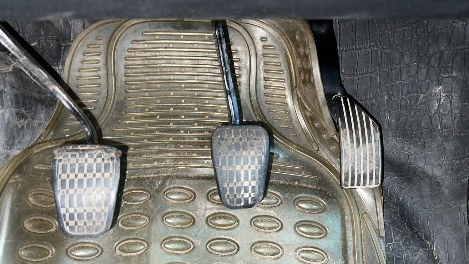 Used 2023 Tata Punch Adventure RHYTHM PACK MT Petrol + CNG (Outside Fitted) Cng Manual interior PEDALS VIEW