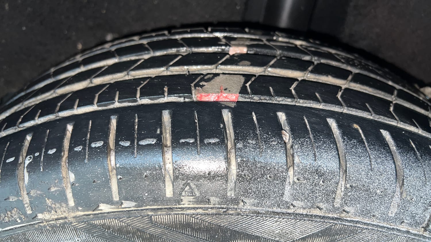 Used 2021 Toyota Glanza G CVT Petrol Automatic tyres LEFT REAR TYRE TREAD VIEW