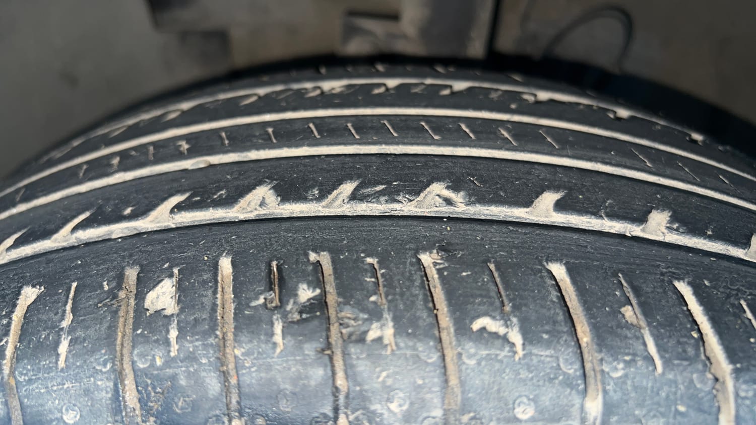 Used 2023 Hyundai Venue SX 1.2 Petrol Petrol Manual tyres LEFT FRONT TYRE TREAD VIEW