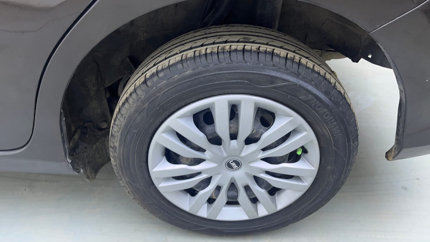 Used 2018 Honda Amaze 1.2 S MT Petrol Petrol Manual tyres LEFT REAR TYRE RIM VIEW