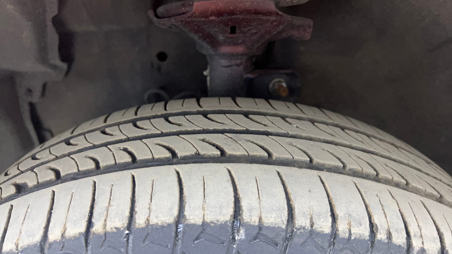 Used 2018 Maruti Suzuki Celerio VXi (O) AMT Petrol Automatic tyres LEFT FRONT TYRE TREAD VIEW