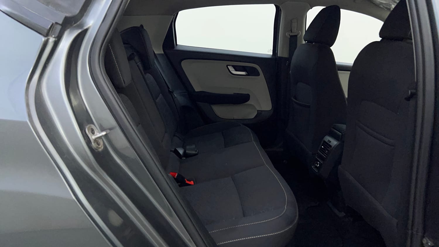 Used 2023 Tata Altroz XZ Diesel Diesel Manual interior RIGHT SIDE REAR DOOR CABIN VIEW