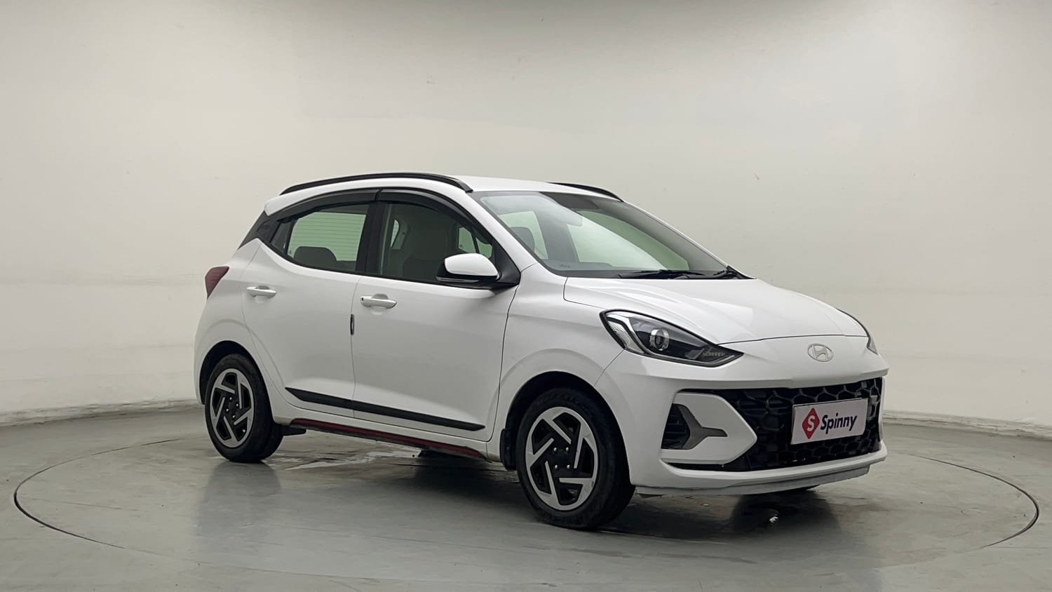 Used 2023 Hyundai Grand i10 Nios Sportz 1.2 Kappa VTVT Petrol Manual exterior RIGHT FRONT CORNER VIEW