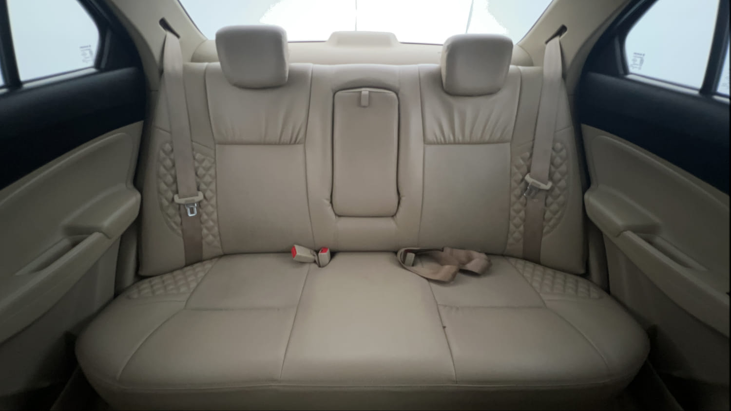 Used 2021 Maruti Suzuki Dzire VXi Petrol Manual interior REAR SEAT CONDITION VIEW