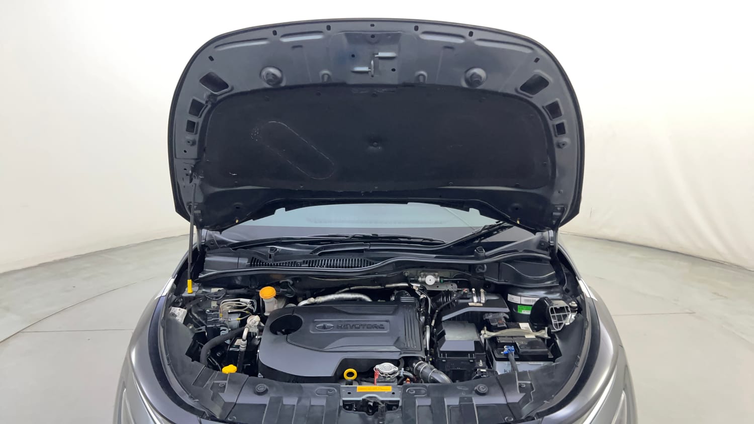 Used 2023 Tata Altroz XZ Diesel Diesel Manual engine ENGINE & BONNET OPEN FRONT VIEW