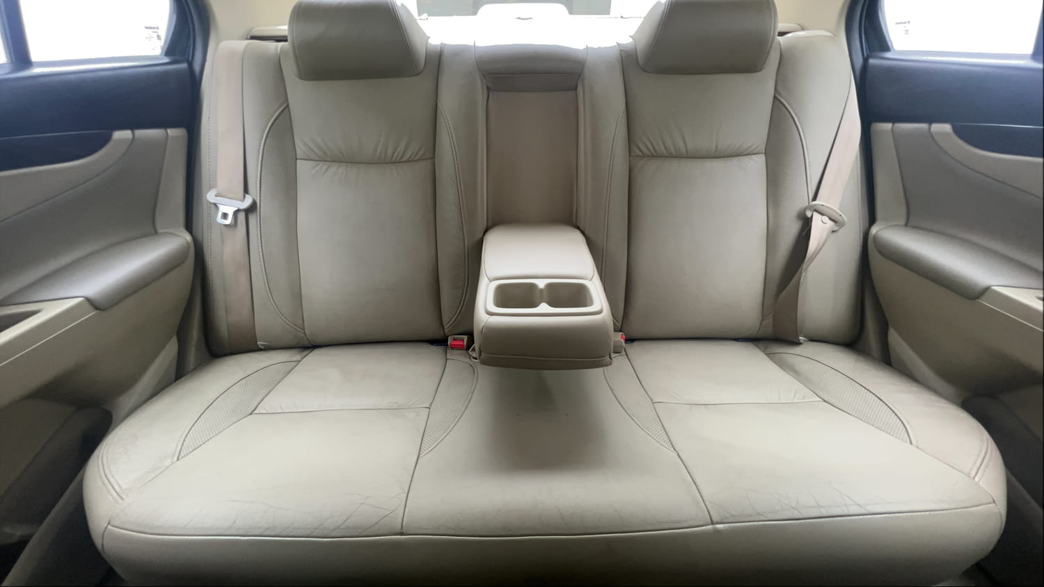 Used 2017 Maruti Suzuki Ciaz Alpha 1.4 AT Petrol Automatic interior REAR SEAT CONDITION VIEW