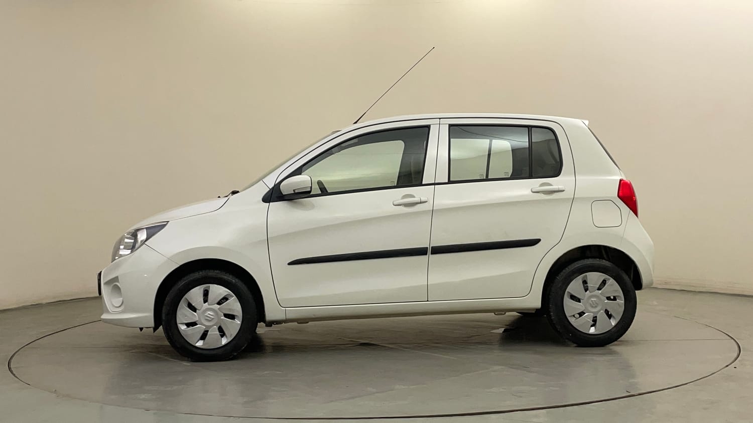 Used 2018 Maruti Suzuki Celerio ZXi (O) AMT Petrol Automatic exterior LEFT SIDE VIEW