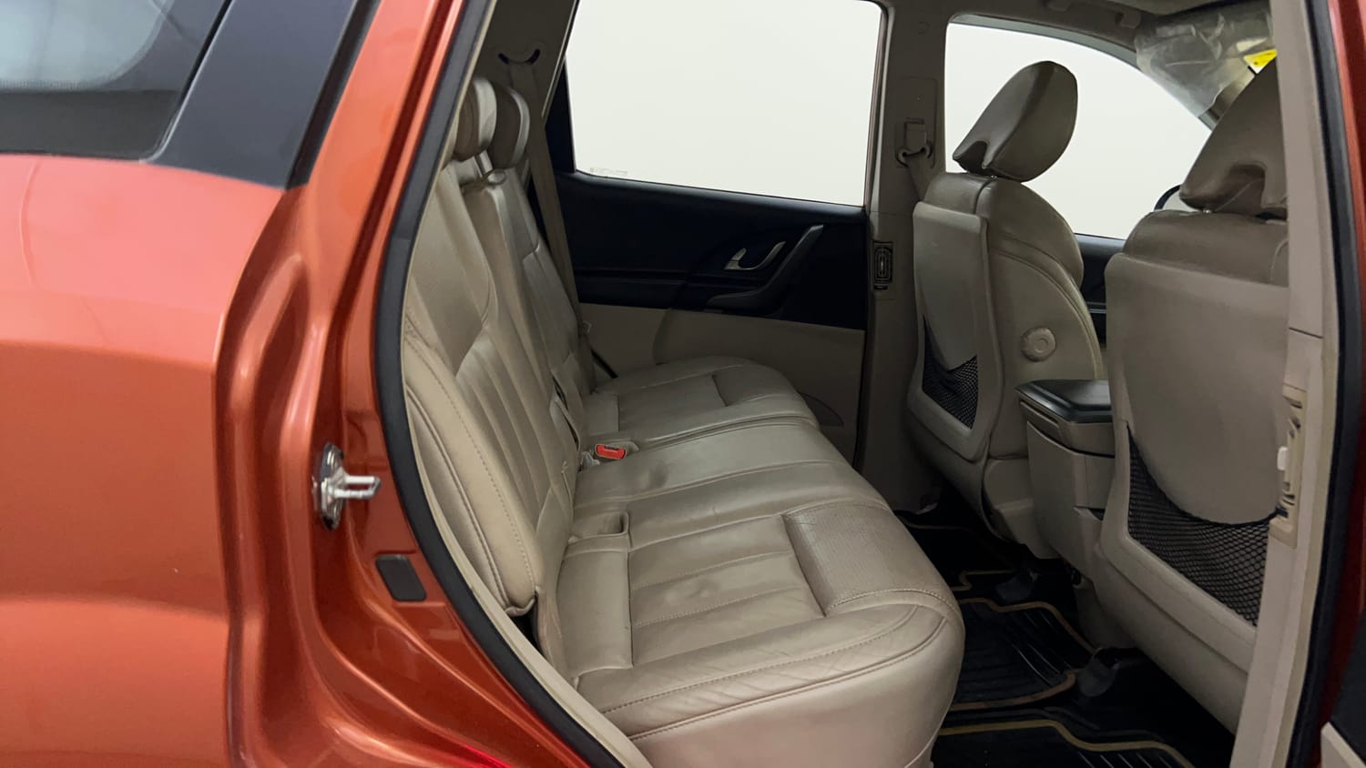 Used 2015 Mahindra XUV500 W10 Diesel Manual interior RIGHT SIDE REAR DOOR CABIN VIEW