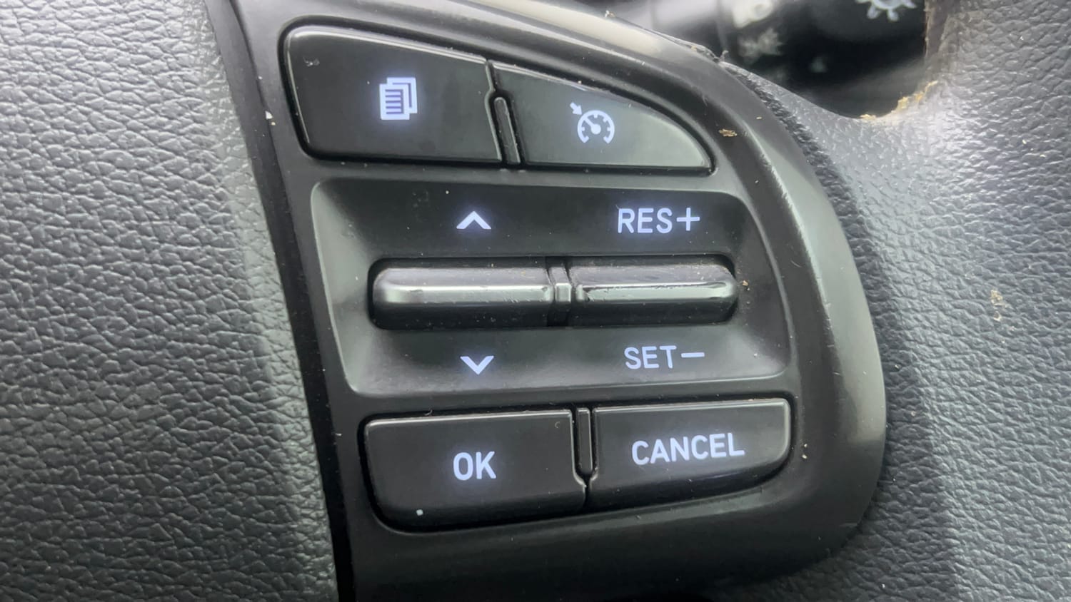 Used 2023 Hyundai Grand i10 Nios Sportz 1.2 Kappa VTVT Petrol Manual top_features Cruise control