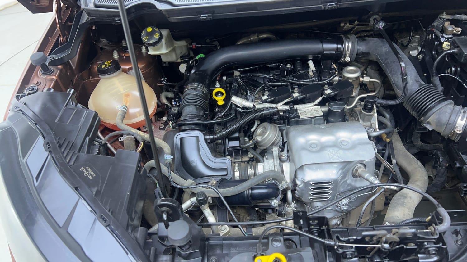 Used 2018 Ford EcoSport S Petrol Petrol Manual engine ENGINE RIGHT SIDE VIEW