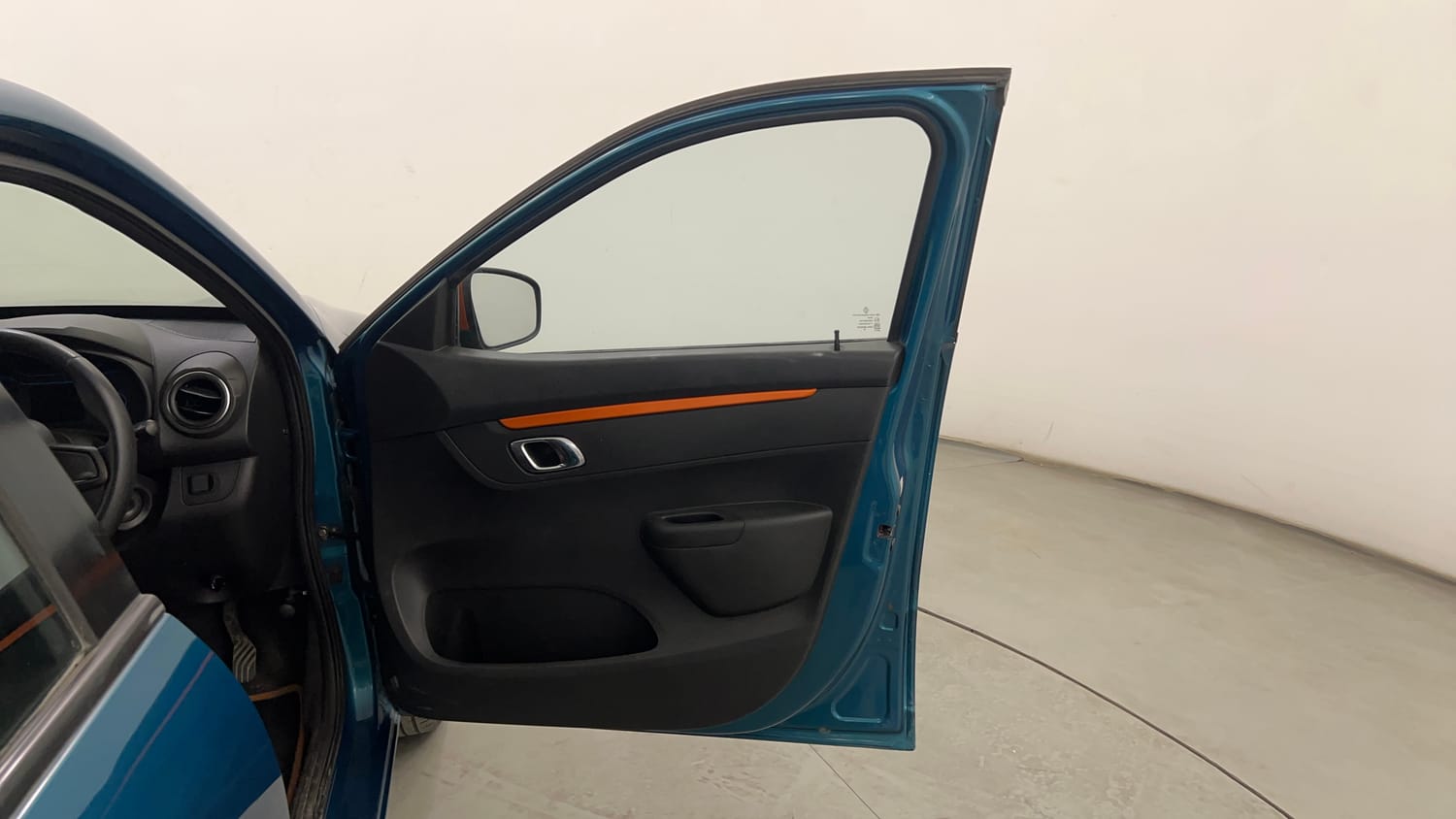 Used 2020 Renault Kwid CLIMBER 1.0 Opt Petrol Manual interior RIGHT FRONT DOOR OPEN VIEW