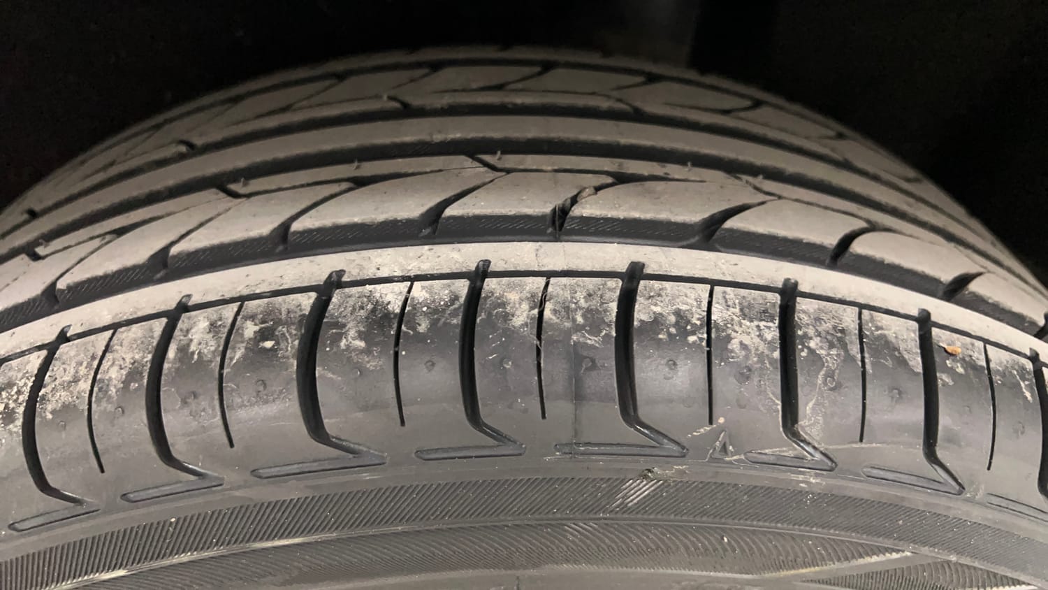 Used 2020 Maruti Suzuki Baleno Zeta Petrol Manual tyres LEFT REAR TYRE TREAD VIEW
