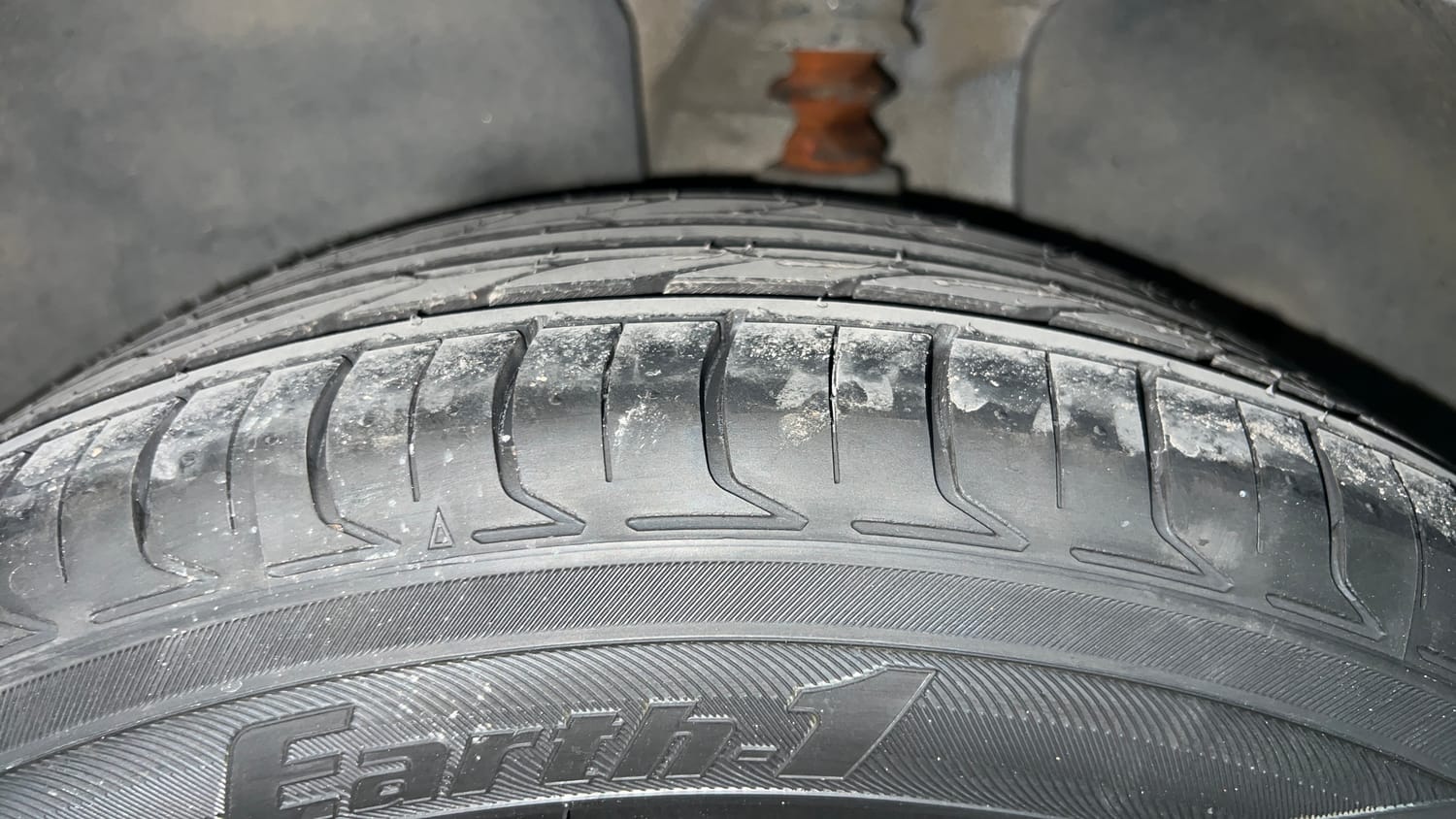 Used 2017 Hyundai Creta 1.6 SX Plus AT Petrol Petrol Automatic tyres LEFT REAR TYRE TREAD VIEW