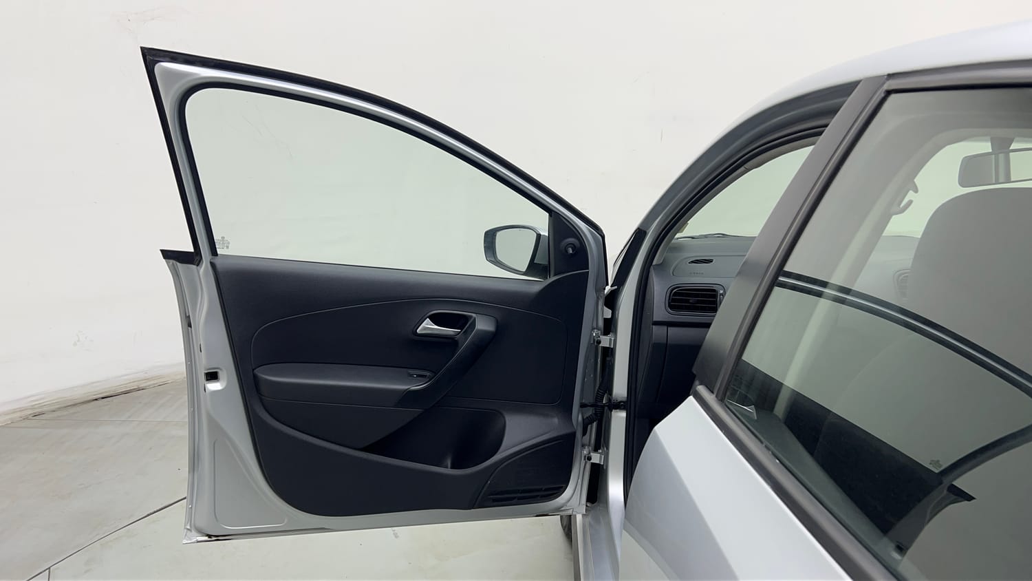 Used 2022 Volkswagen Polo Trendline 1.0L MPI Petrol Manual interior LEFT FRONT DOOR OPEN VIEW