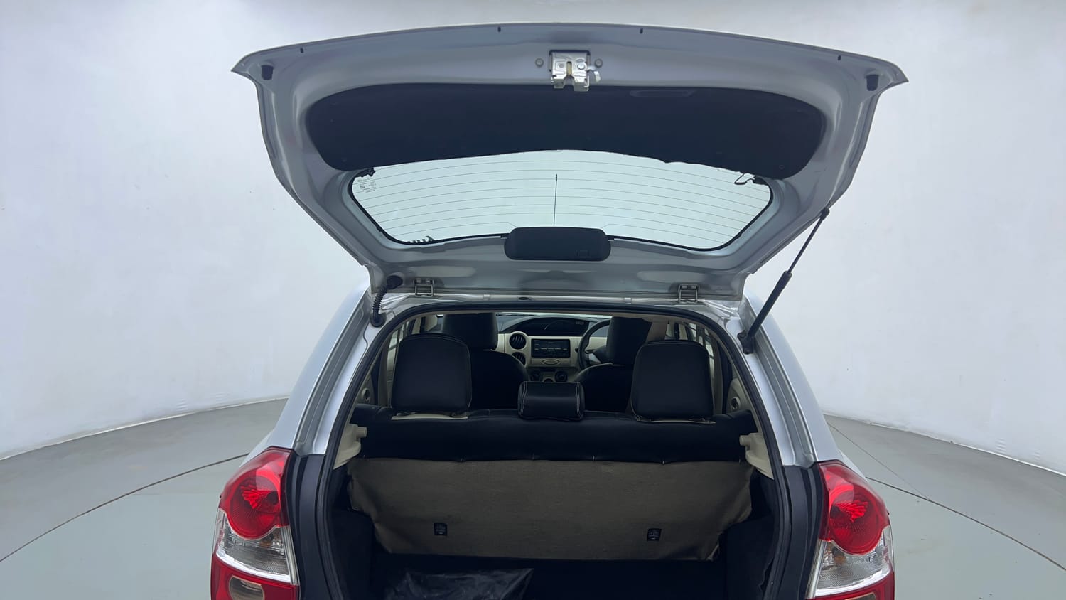 Used 2016 Toyota Etios Liva VD Diesel Manual interior DICKY DOOR OPEN VIEW
