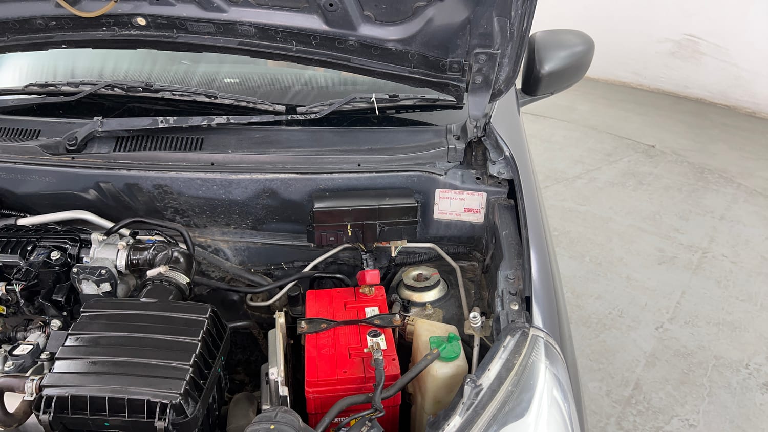 Used 2022 Maruti Suzuki Alto 800 Vxi Plus Petrol Manual engine ENGINE LEFT SIDE HINGE & APRON VIEW